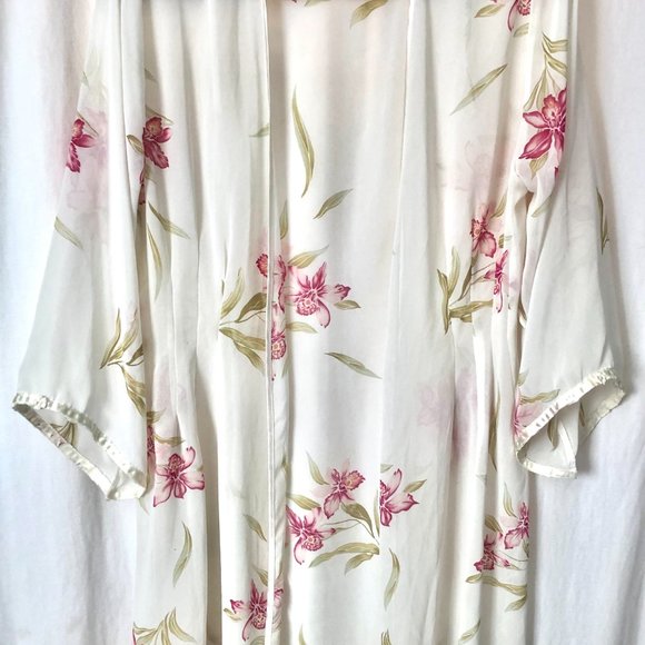 Vintage Valerie Stevens Floral Robe - Picture 2 of 6